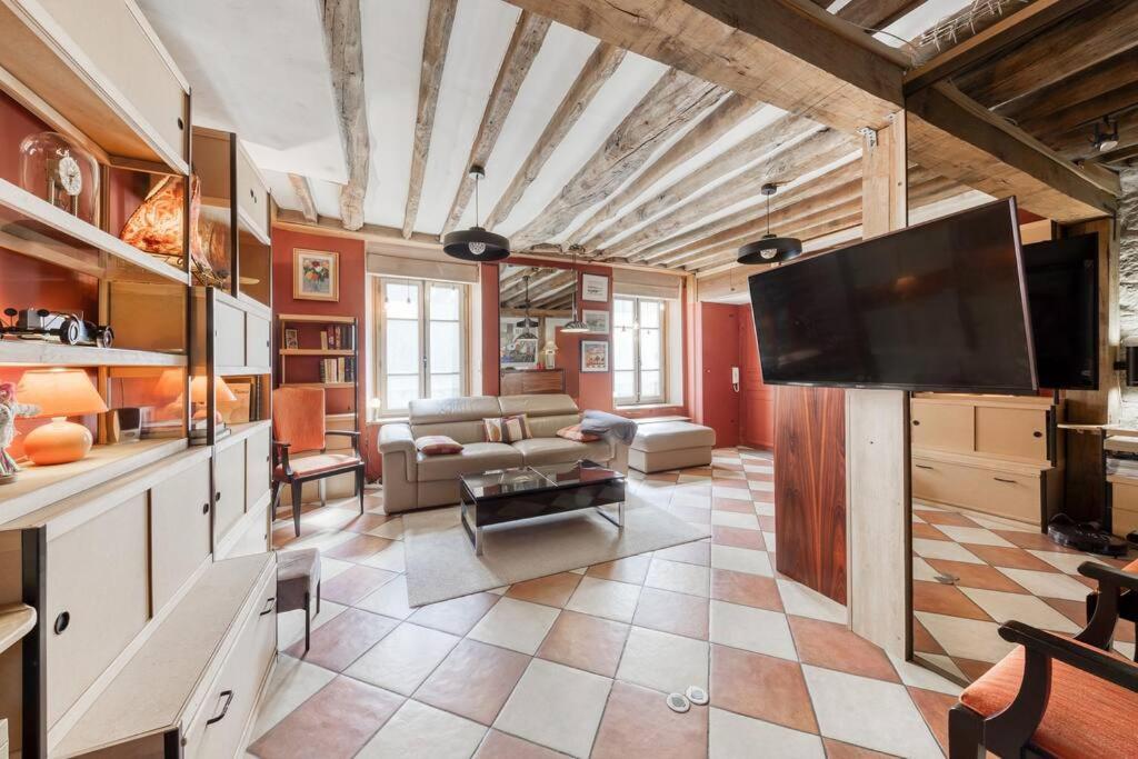 Appartement De Caractere Avec Jardinet Privatif A 1 Min Metro 1, Paris, Disneyland فَنسين المظهر الخارجي الصورة